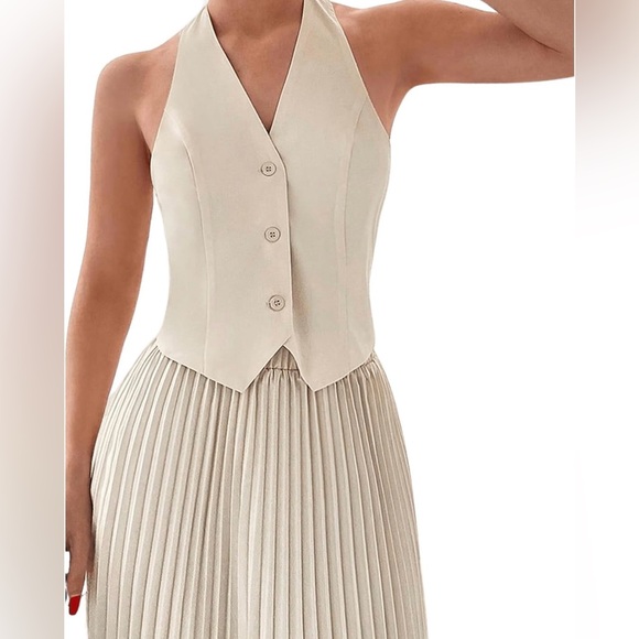 Vest and Pleated Skirt Set - Apricot - Picture 4 of 6